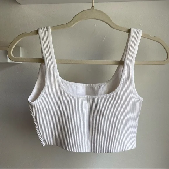 Aritzia babaton sculpt knit tank white xs - Picture 4 of 7